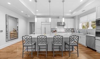 8111 RIVER Rd 116, Bethesda, MD 20817