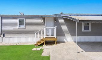 600 Broadway D14, Amityville, NY 11701