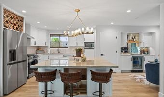 3120 Belair Ct, Camarillo, CA 93010