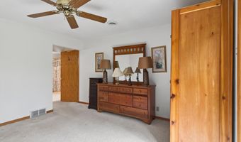 8210 GROVE Ave, Wisconsin Rapids, WI 54494
