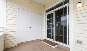 44589 YORK CREST Ter #200, Ashburn, VA 20147