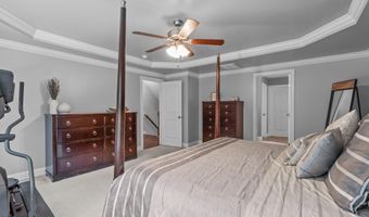 2716 Lake Waccamaw Trl, Apex, NC 27502