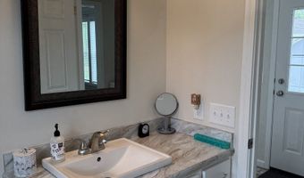 Maple Lane 6, Danbury, CT 06810