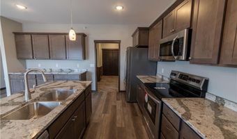 1368 Cypress Ct, Altoona, WI 54720