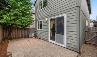 17538 SW LAWTON St, Beaverton, OR 97003