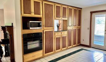 221 Plateau Rd, Calais, VT 05650