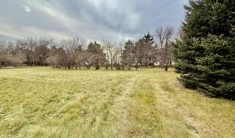 12925 Prairiewood Dr, Aberdeen, SD 57401