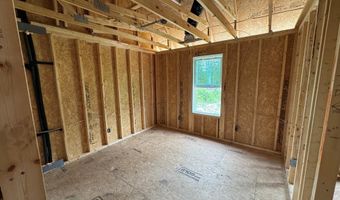 212 Holden Ln, Aberdeen, NC 28315