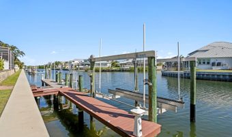 625 BALIBAY Rd, Apollo Beach, FL 33572