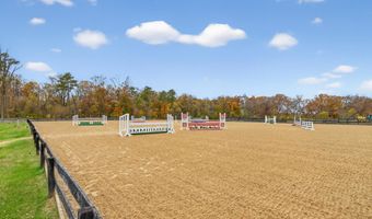 52 Hill Rd, Allentown, NJ 08501