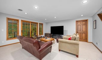 1955 Augusta Valley Ln SE, Ada, MI 49301