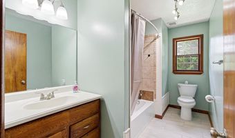 2707 Oakwood Dr, Bardstown, KY 40004