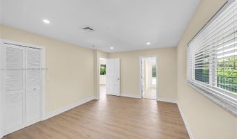 524 Muirfield Dr, Atlantis, FL 33462