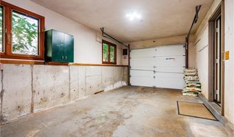 173 Whaley Hollow Rd, Coventry, RI 02891