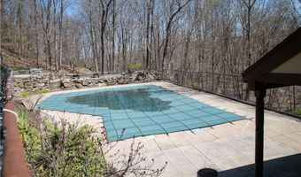 17 Eden Ct 17, Brookfield, CT 06804