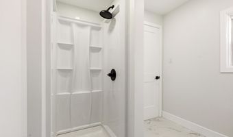 638 8th St, Absecon, NJ 08201