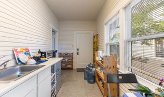 700 College Ave, Santa Rosa, CA 95404