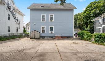 129 Cleveland St, Central Falls, RI 02863