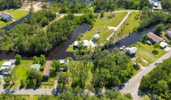 10091 River Dr, Bay St. Louis, MS 39520