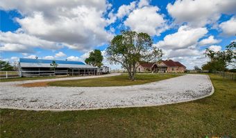 1093 Sunderman Rd, Alleyton, TX 78935