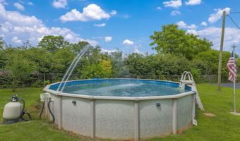 208 Kenneth Dr, Boiling Springs, SC 29316