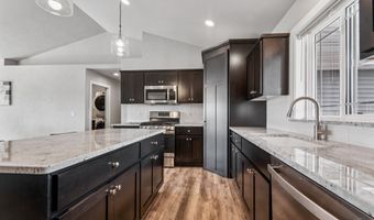 3487 E RUBYRED Dr, Appleton, WI 54913