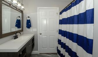 50 Braman St, Auburn, ME 04210