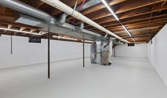 924 Oak St, Adrian, MI 49221