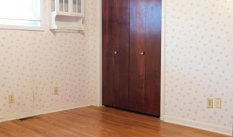 1702 Valley View Dr, Bedford, IN 47421