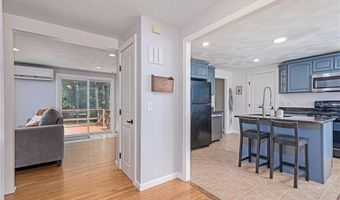 46 Stone Gate Dr, North Kingstown, RI 02852