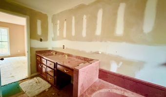 221 FREEMAN Dr, Altoona, AL 35952