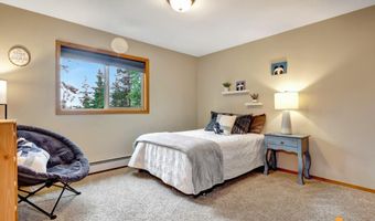 6402 Lone Tree Cir, Anchorage, AK 99507