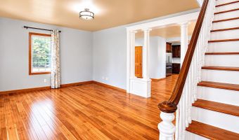 138 Church St, Belford, NJ 07718