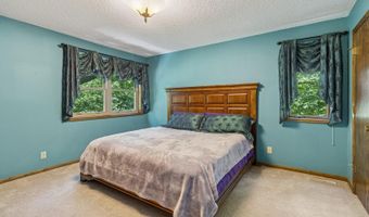 5007 Skycrest Dr, Ames, IA 50010