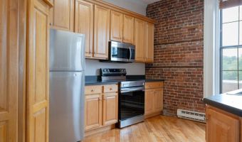 130 Main St 2D, Canton, CT 06019