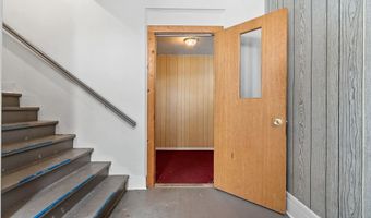 323 5TH St, Algoma, WI 54201
