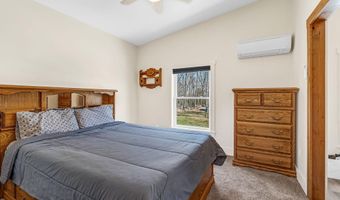 156 Congress St, Belfast, ME 04915