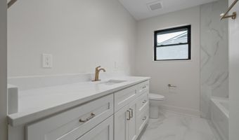 2777 Donna Dr, Columbus, OH 43220