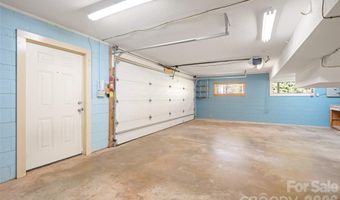 6 Mulberry Dr, Arden, NC 28704