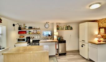 105 Lafountain St, Burlington, VT 05401