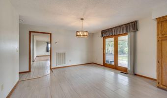 17304 Mary Lee Dr, Abingdon, VA 24210
