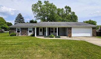 1003 Crestview Dr, Angola, IN 46703