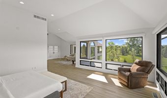 5636 Meadow Ln, Ann Arbor, MI 48105
