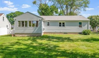 30 Winthrop St, East Providence, RI 02915