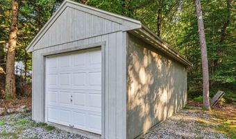 34 Chestnut Dr, Allenstown, NH 03275