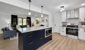 6785 NW 10th St, Des Moines, IA 50313