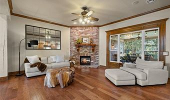 903 SW Edinburgh Ave, Bentonville, AR 72713