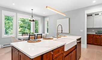 907 Richville Rd, Standish, ME 04084