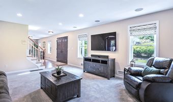 33 Hobart Hill Rd, Brookline, NH 03033