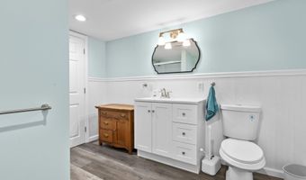 13 Canton Valley Cir, Canton, CT 06019